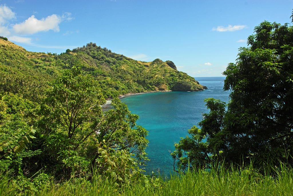The view of Hapatoni Bay from above town